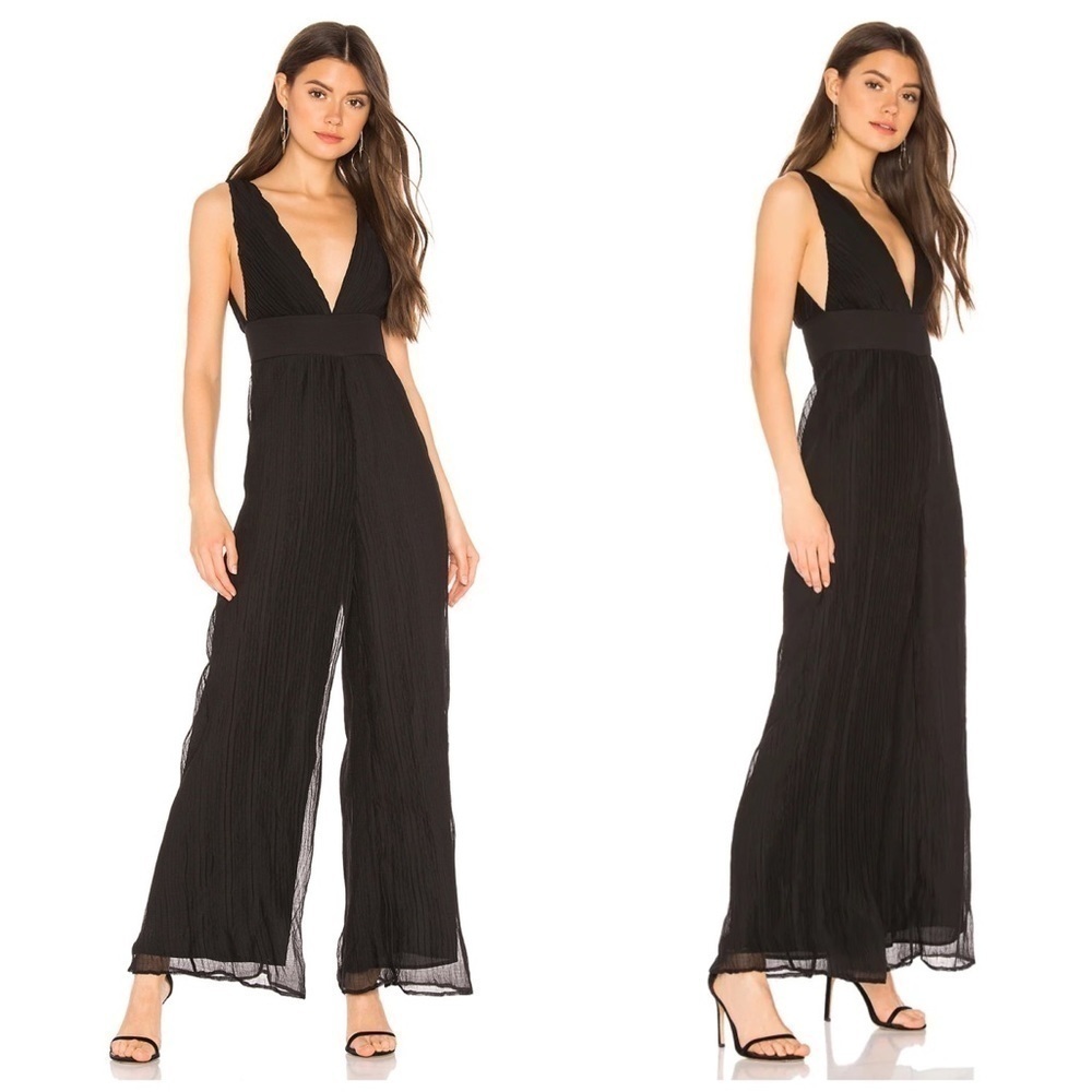 SUPERDOWN Winona Pleated Black Jumpsuit